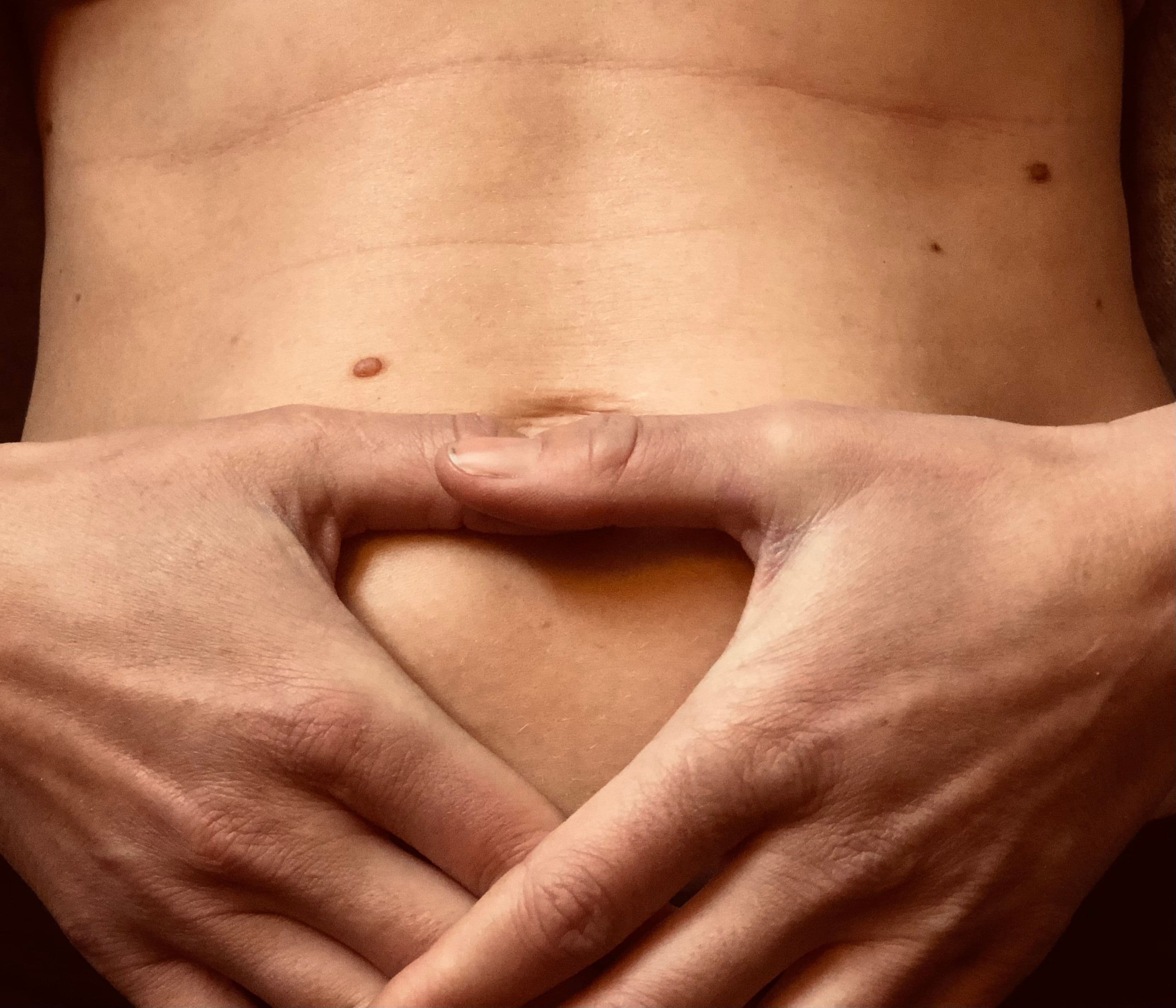 Massage du ventre Chi Nei Tsang, soin taoïste